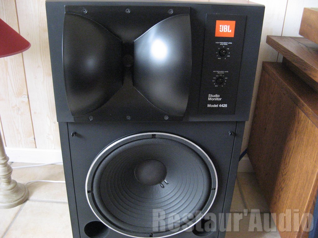 Enceintes JBL 4425