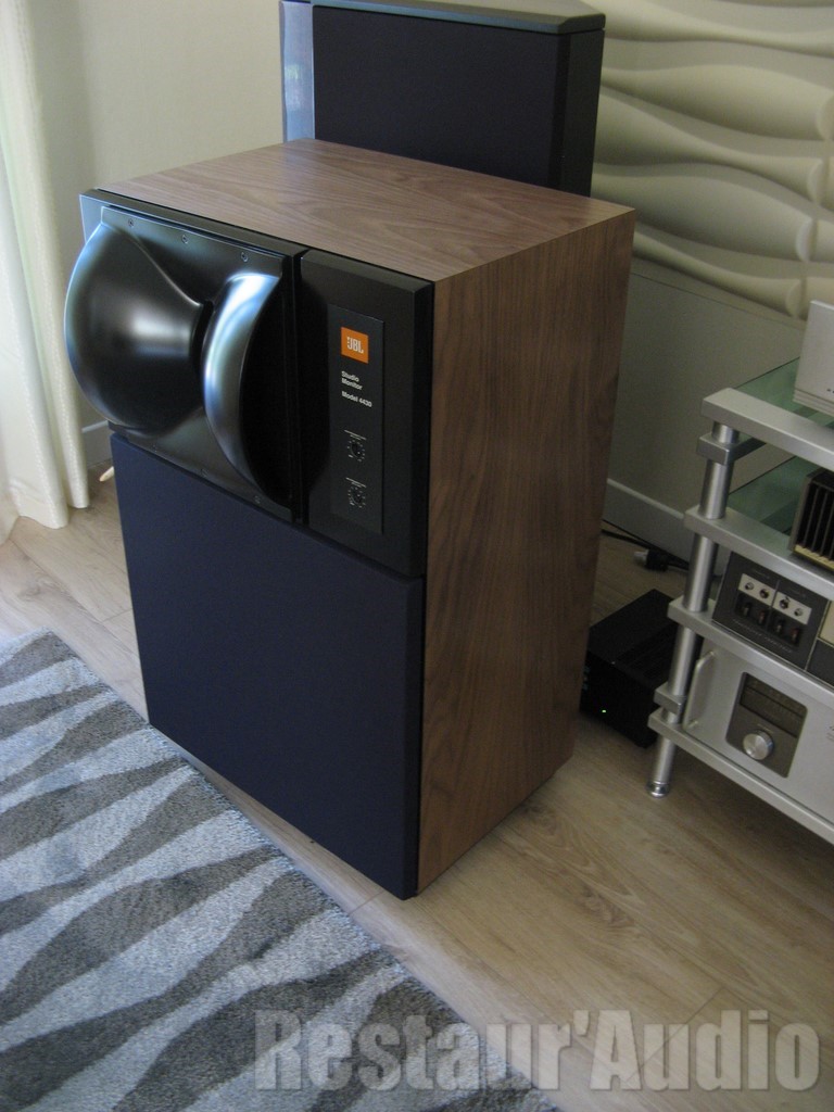 Enceintes JBL 4430