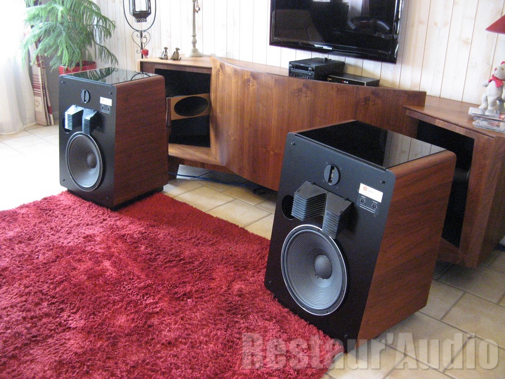 Enceintes JBL L300