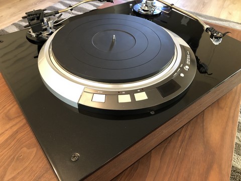 Platine vinyle DENON modèle DP80