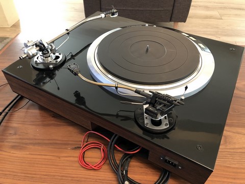 Platine vinyle DENON modèle DP80