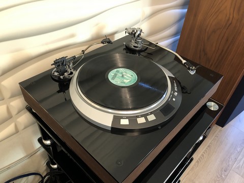 Platine vinyle DENON modèle DP80