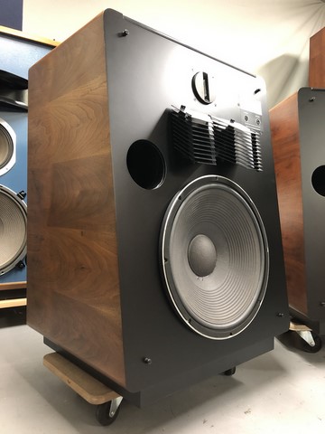 JBL L300 SUMMIT