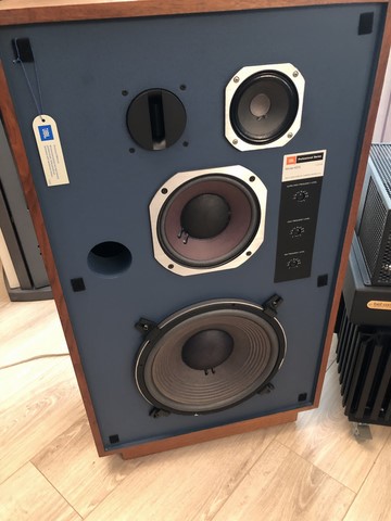 Enceintes JBL modèle 4315A