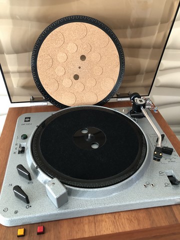 Platine vinyle EMT modèle 930 ST