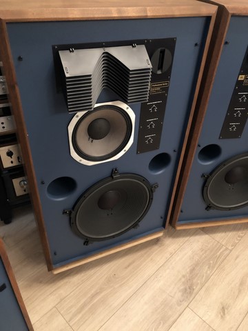 Enceintes JBL modèle 4344 MK2