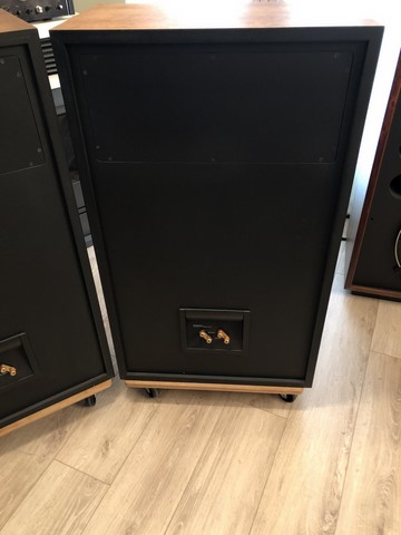 Enceintes JBL modèle 4344 MK2