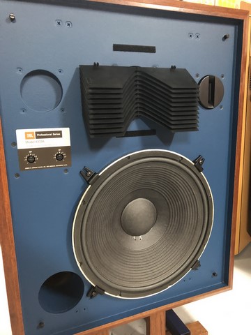 Enceintes JBL modèle 4333A