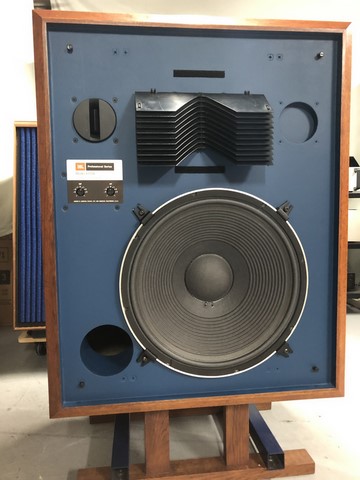 Enceintes JBL modèle 4333A