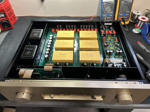 Pré-amplificateur ACCUPHASE modèle C250